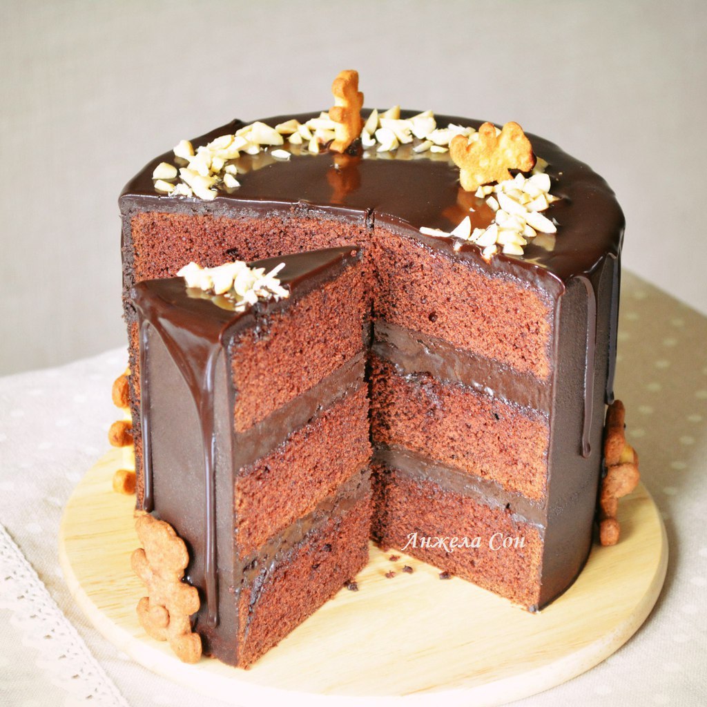 Шоколадный торт с шоколадным ганашем