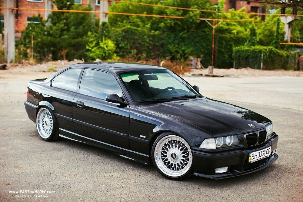 BMW e36 Black