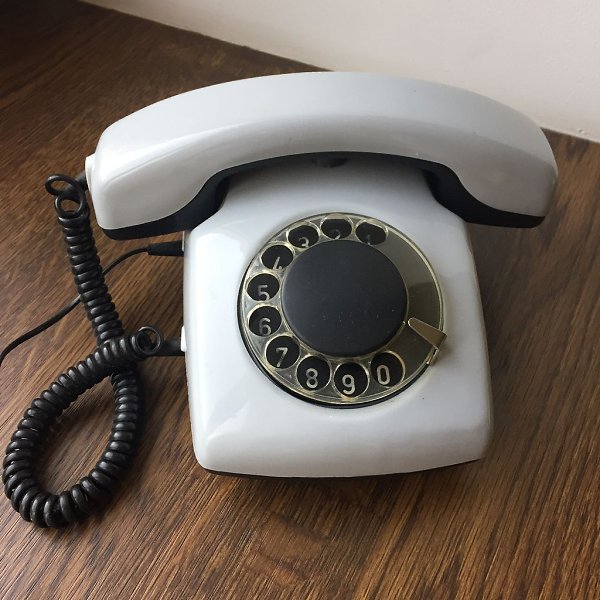 Где Можно Купить Старую Модель Телефона