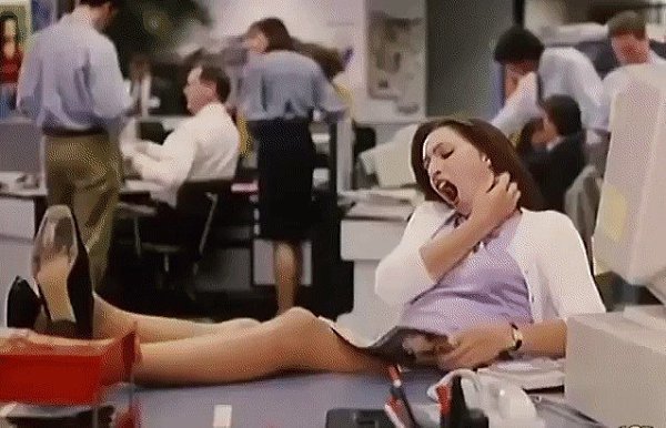 Горячий секс в офисе между работниками во время обеденного перерыва