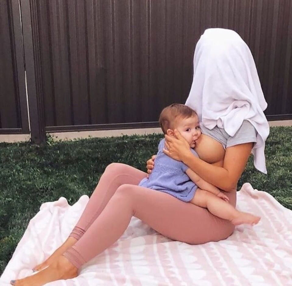 фото ребенок и его голая мать фото 119