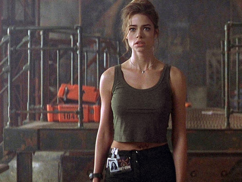 Denise Richards 007