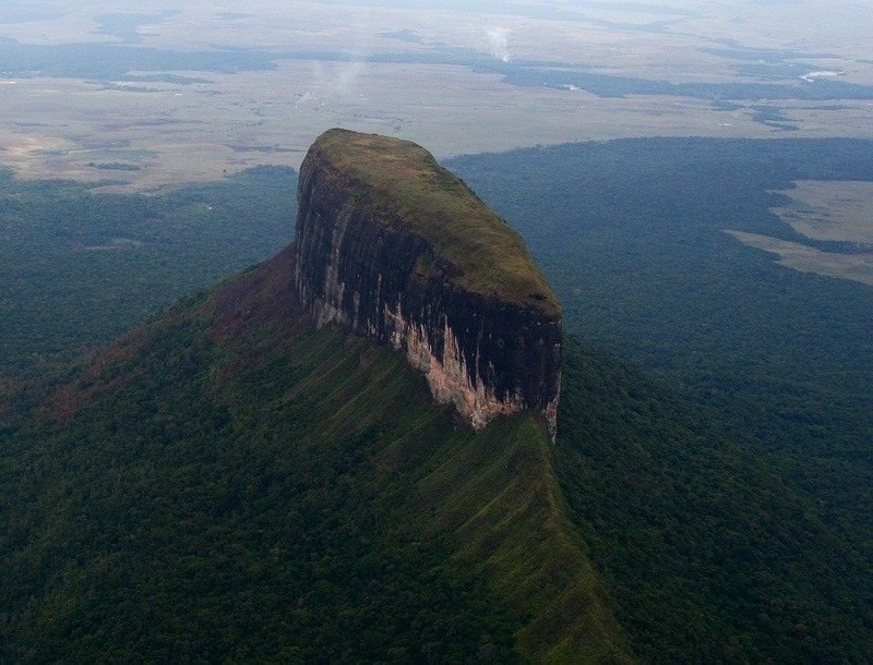 Плато в южной америке с рисунками