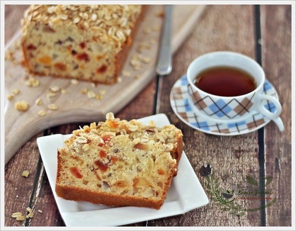 Пирог с овсянкой и грушами в мультиварке