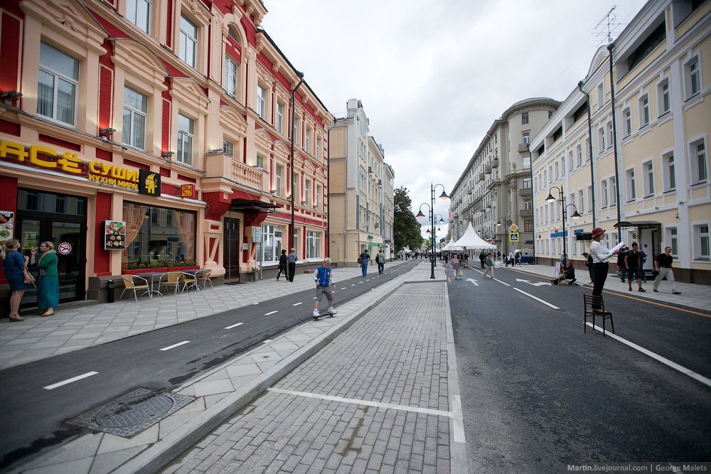 Улица в москве цены