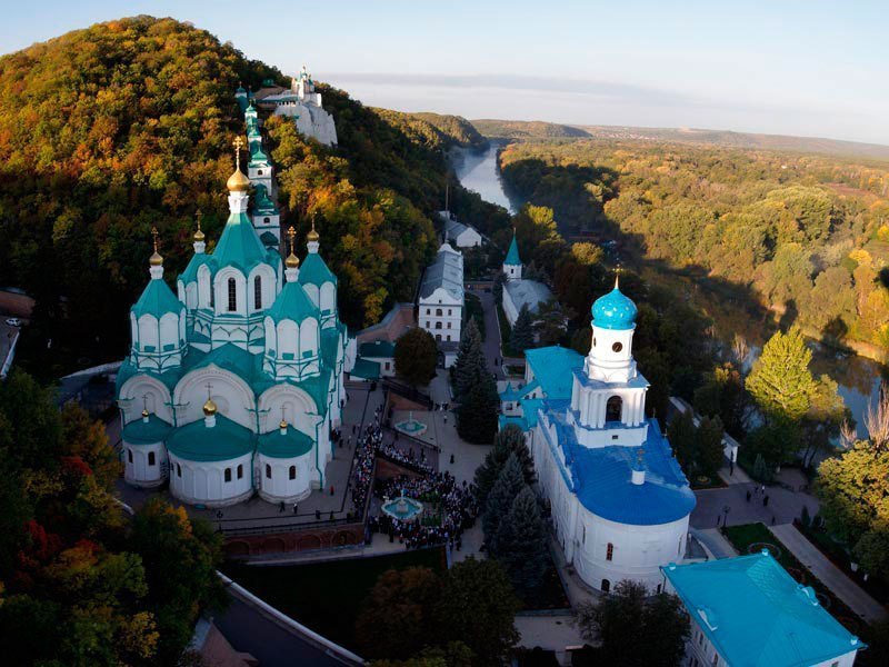 Святогорский мужской монастырь в донецкой области фото