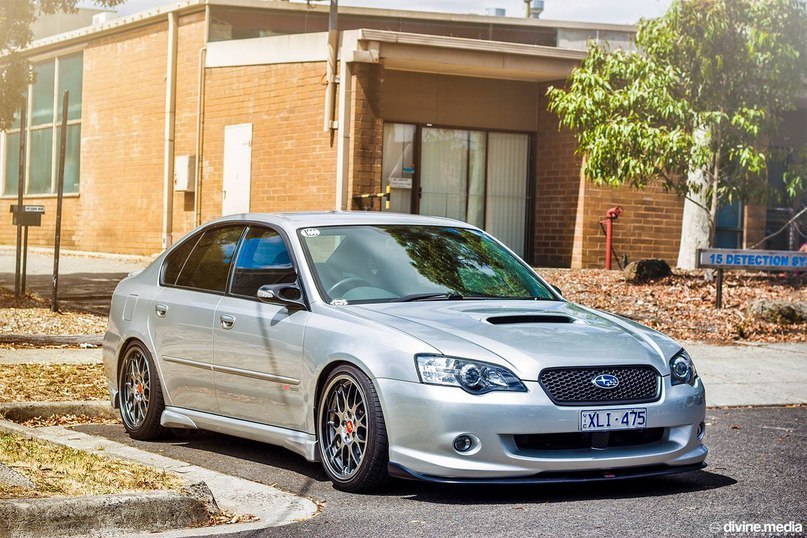 Subaru legacy spec b отличие