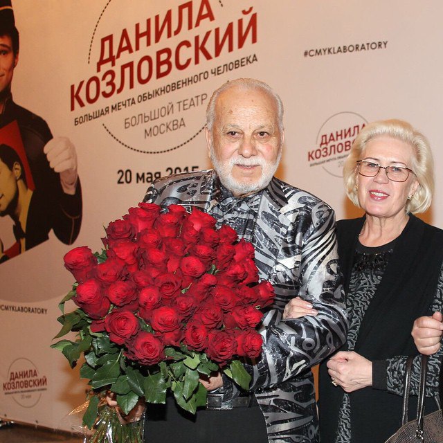 Бедрос киркоров с женой людмилой фото