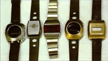 Часы 70 х. Электроника w220 часы. Водительские часы электроника. Наручные электронные часы 70-х годов. Советские электронные часы.