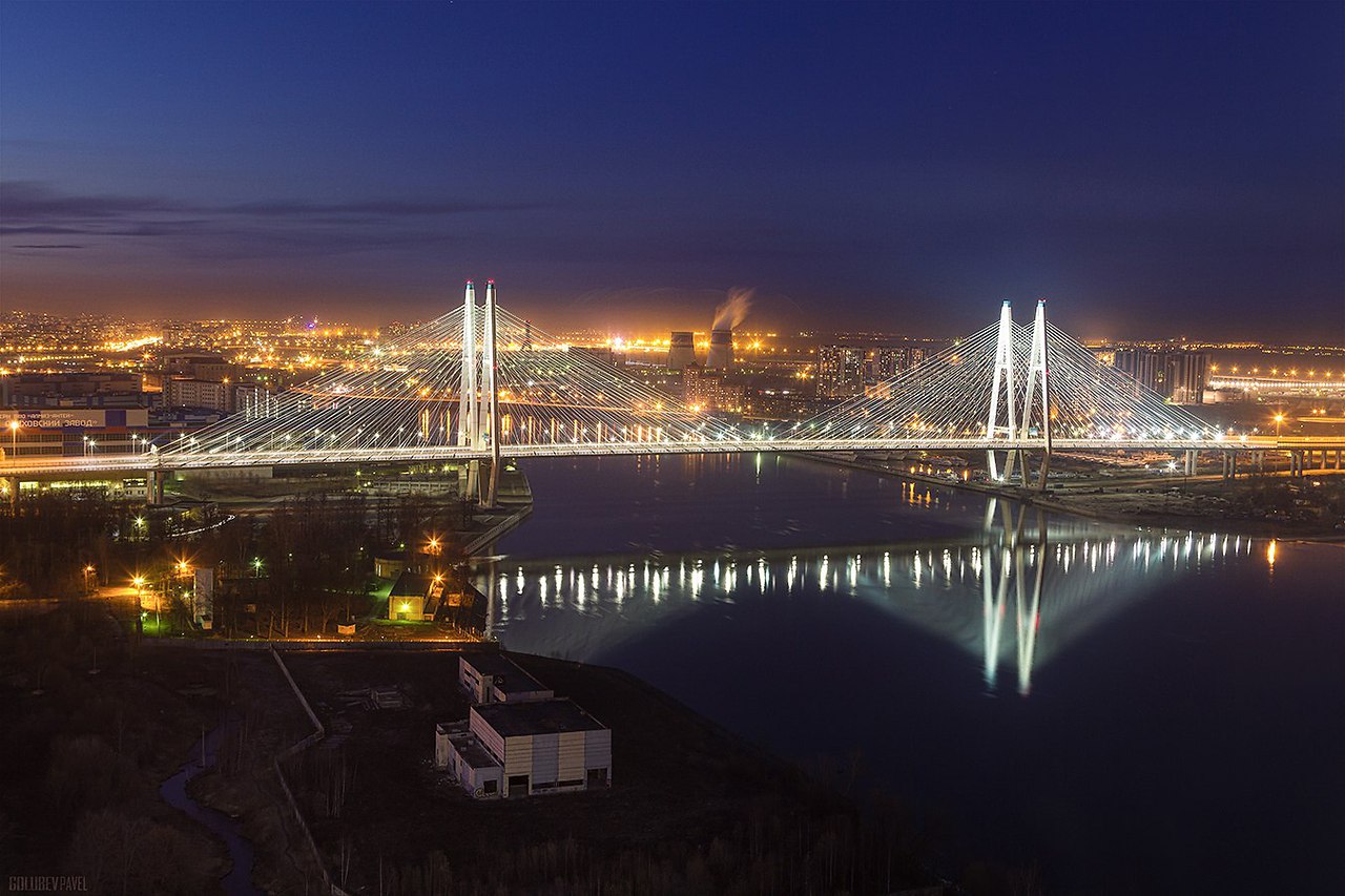 Вантовый мост Рыбацкое ночью