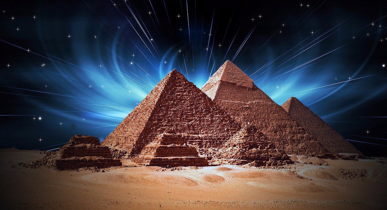 что в пирамидах египта
