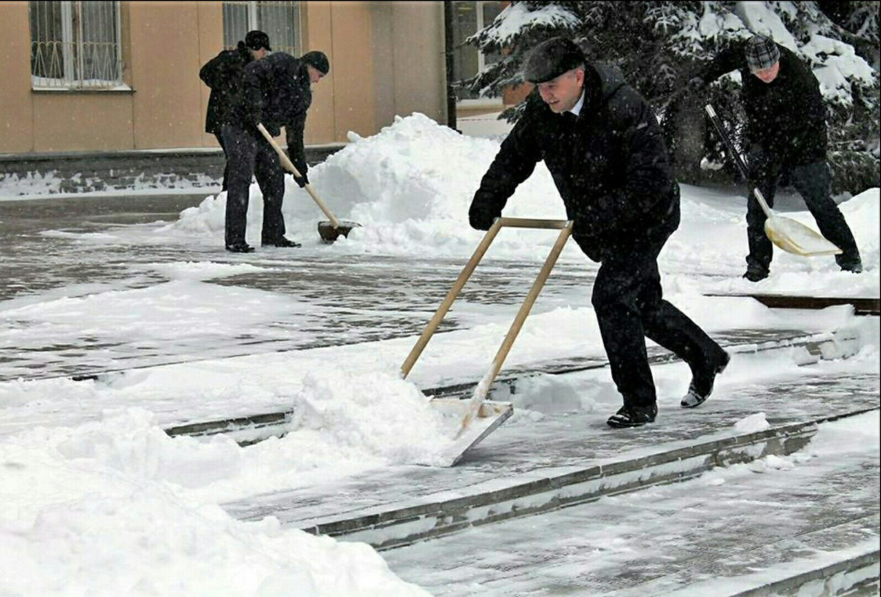 Картинка уборка снега