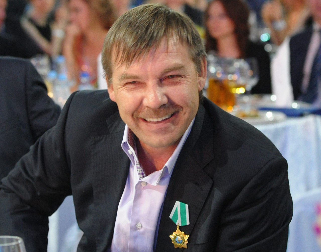 Олег Знарок