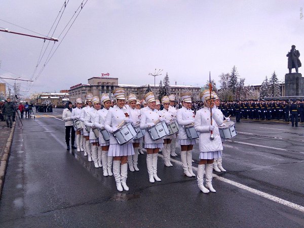 Парад Красноярск 2022. Парад 9 мая Красноярск. Военная техника на параде в Красноярске. Парад в Красноярске 9 мая 2022.