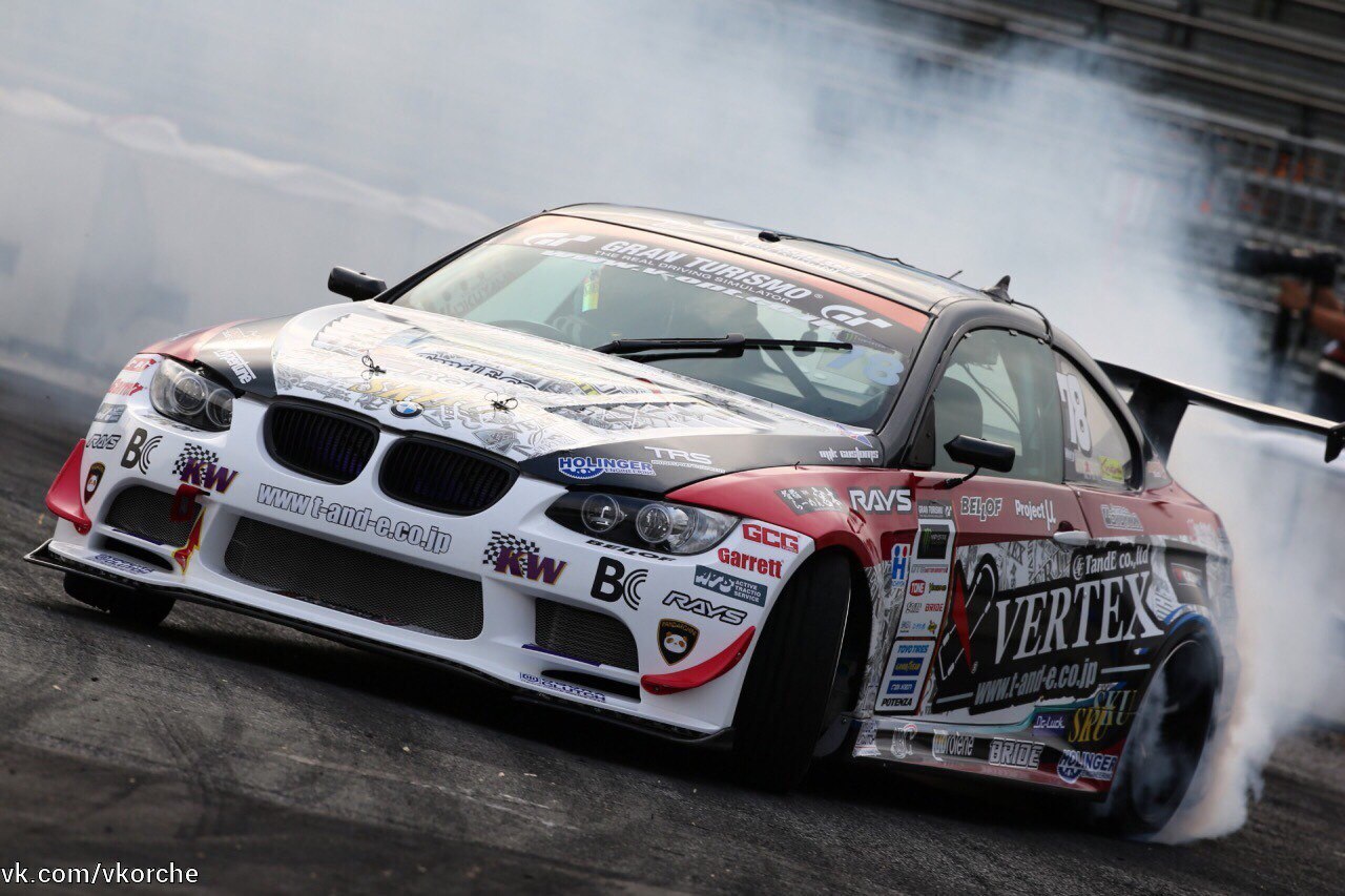 Бмв дрифт. BMW m3 Drift. БМВ м3 2020 дрифт. Дрифт БМВ м3 е90. БМВ м5 дрифт корч.