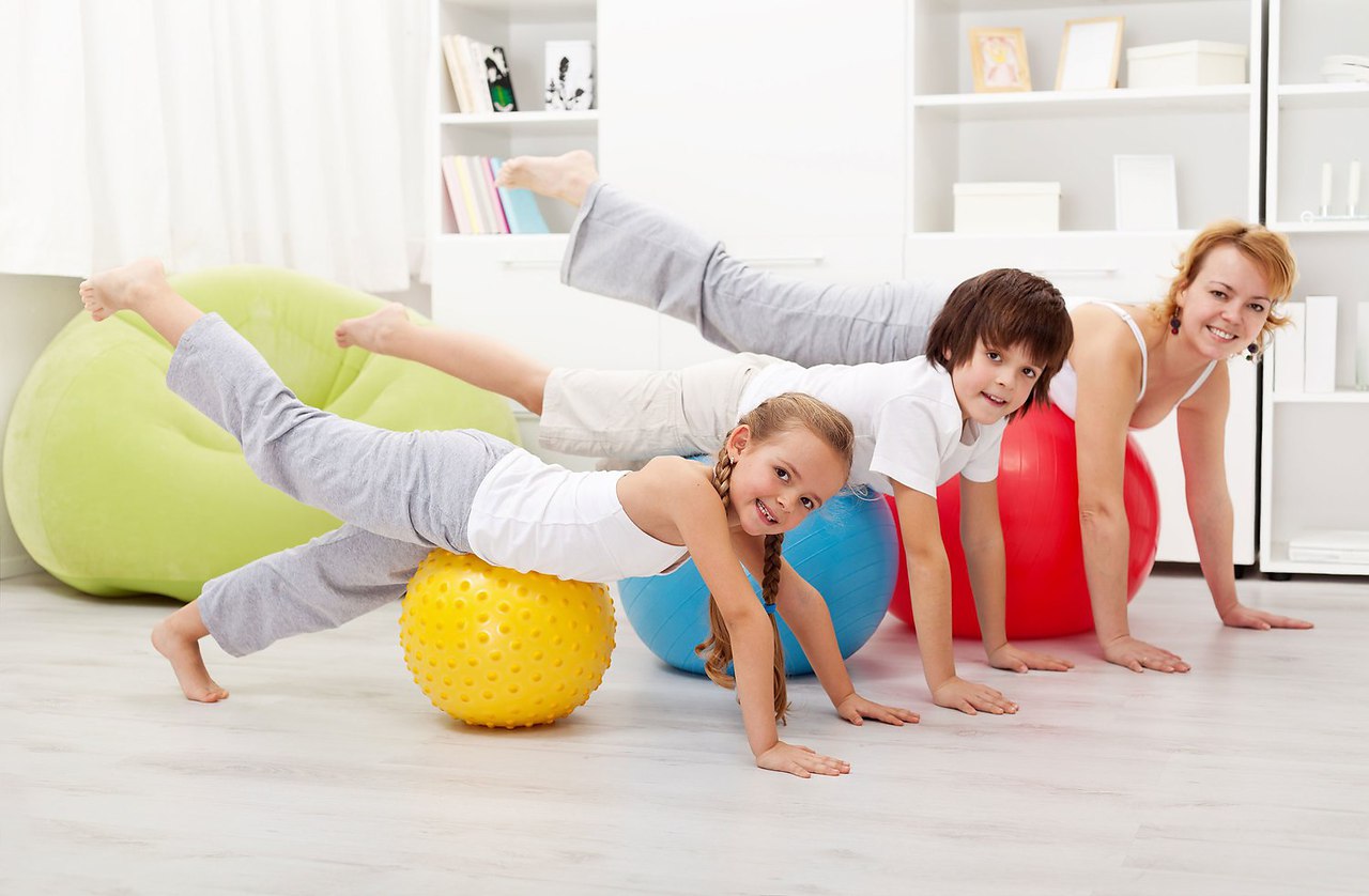 Детский фитнес. Занятия ЛФК для детей. Лечебная физическая культура для детей. Фитнес занятия.