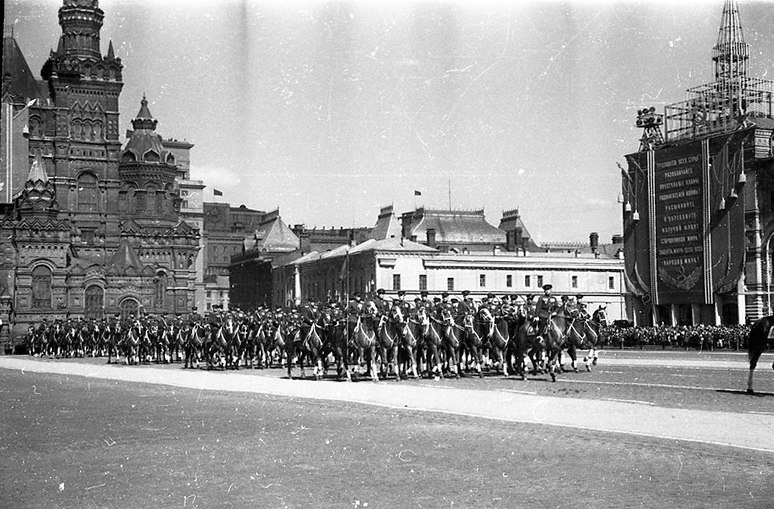 Парад победы 1965 года на красной площади в москве