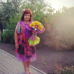 Людмила, 63 года, Бердянск