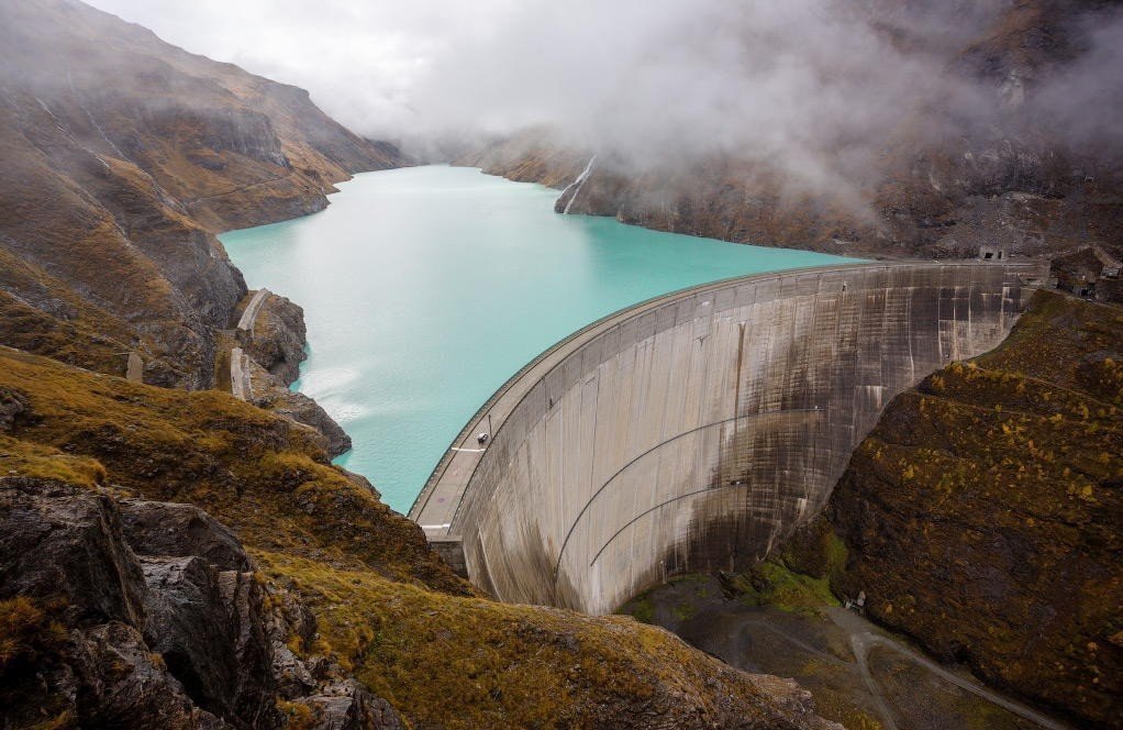 Платина на воде фото