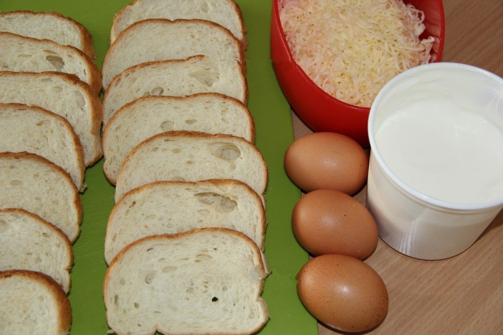 Белый хлеб Ингредиенты. Гренки с натертым сыром и натертым яйцом. Вкусно и точка в Кусо....чка. Хлеб яйца сыр рецепт