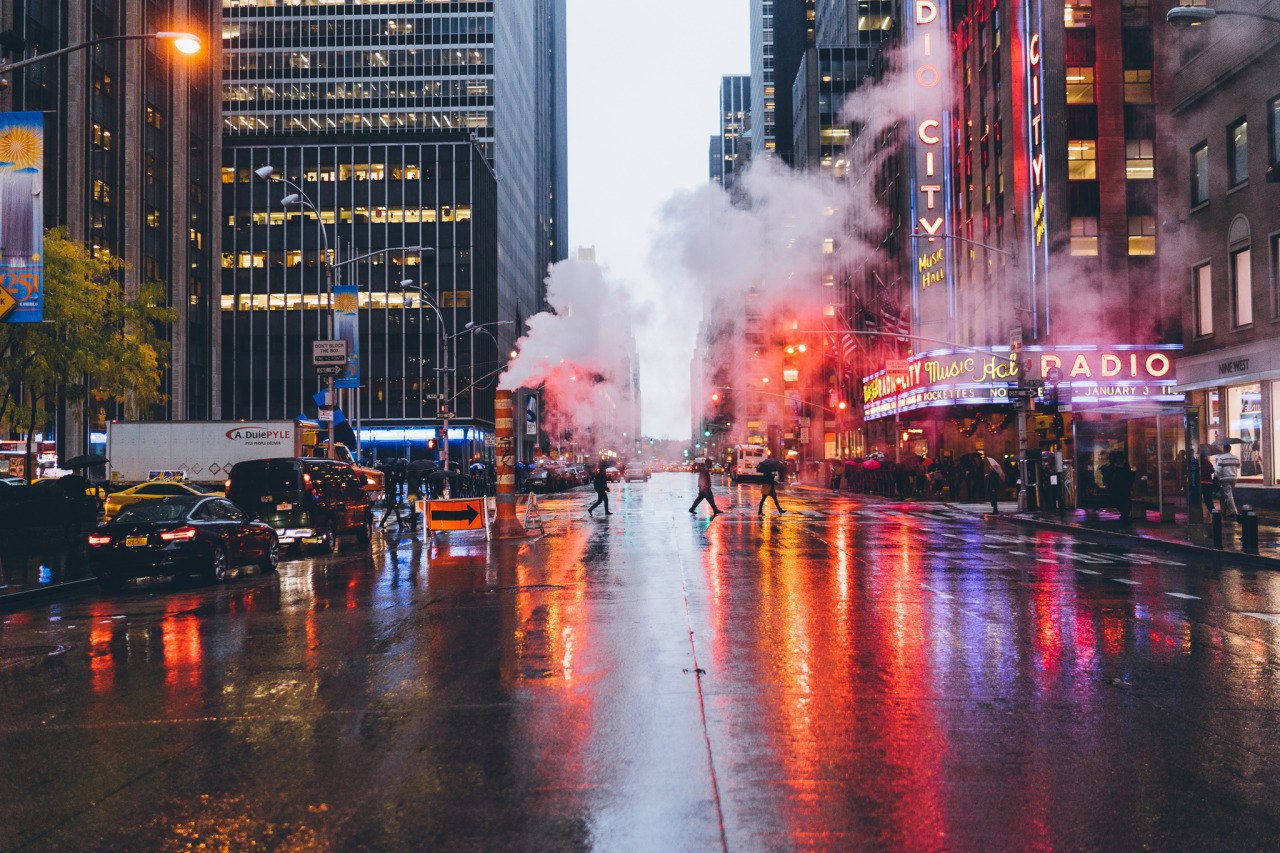 Нью-Йорк Таймс сквер в дождь
