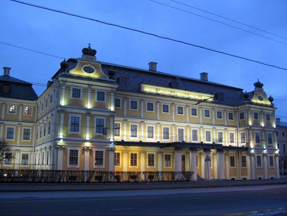 Петербург дворец меньшикова. Меншиковский дворец Санкт-Петербург. Дворец Меншикова. Дворец а. д. Меншикова в Санкт-Петербурге.