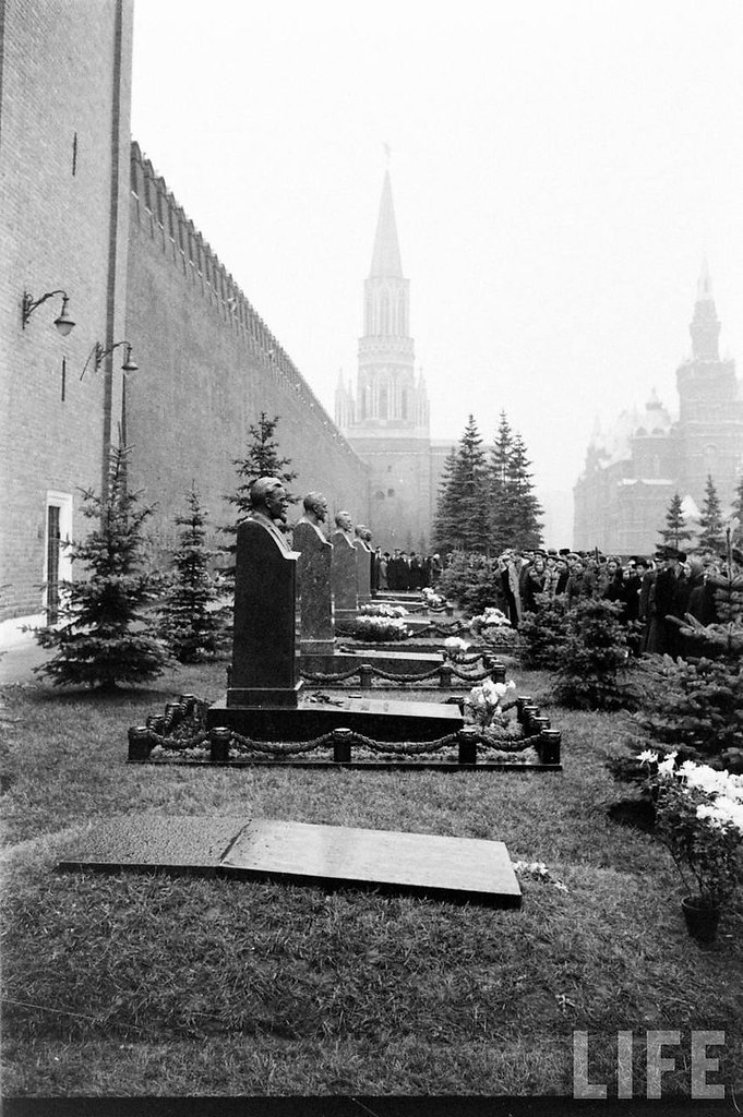 Где похоронен сталин фото иосиф виссарионович