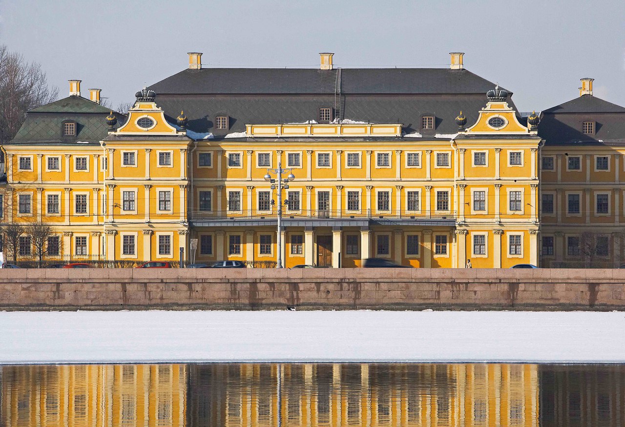 Дом меньшикова на васильевском острове - фото