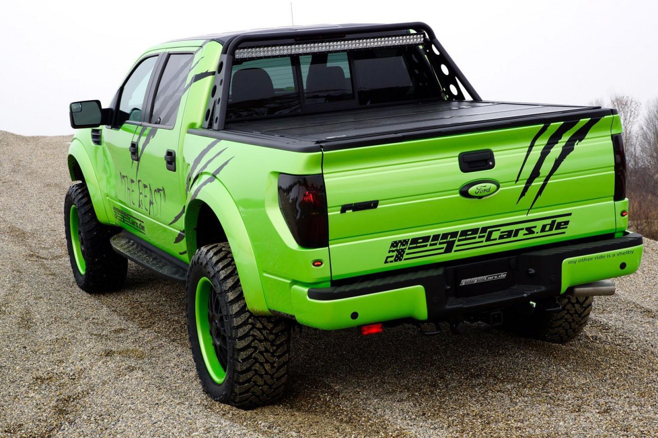 Ford Raptor зеленый