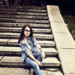 Ekaterina, 21 , 