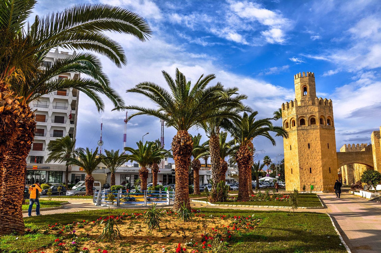Город Тунис Страна