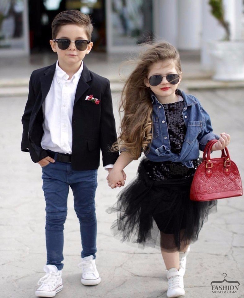 Детей в стильной одежде