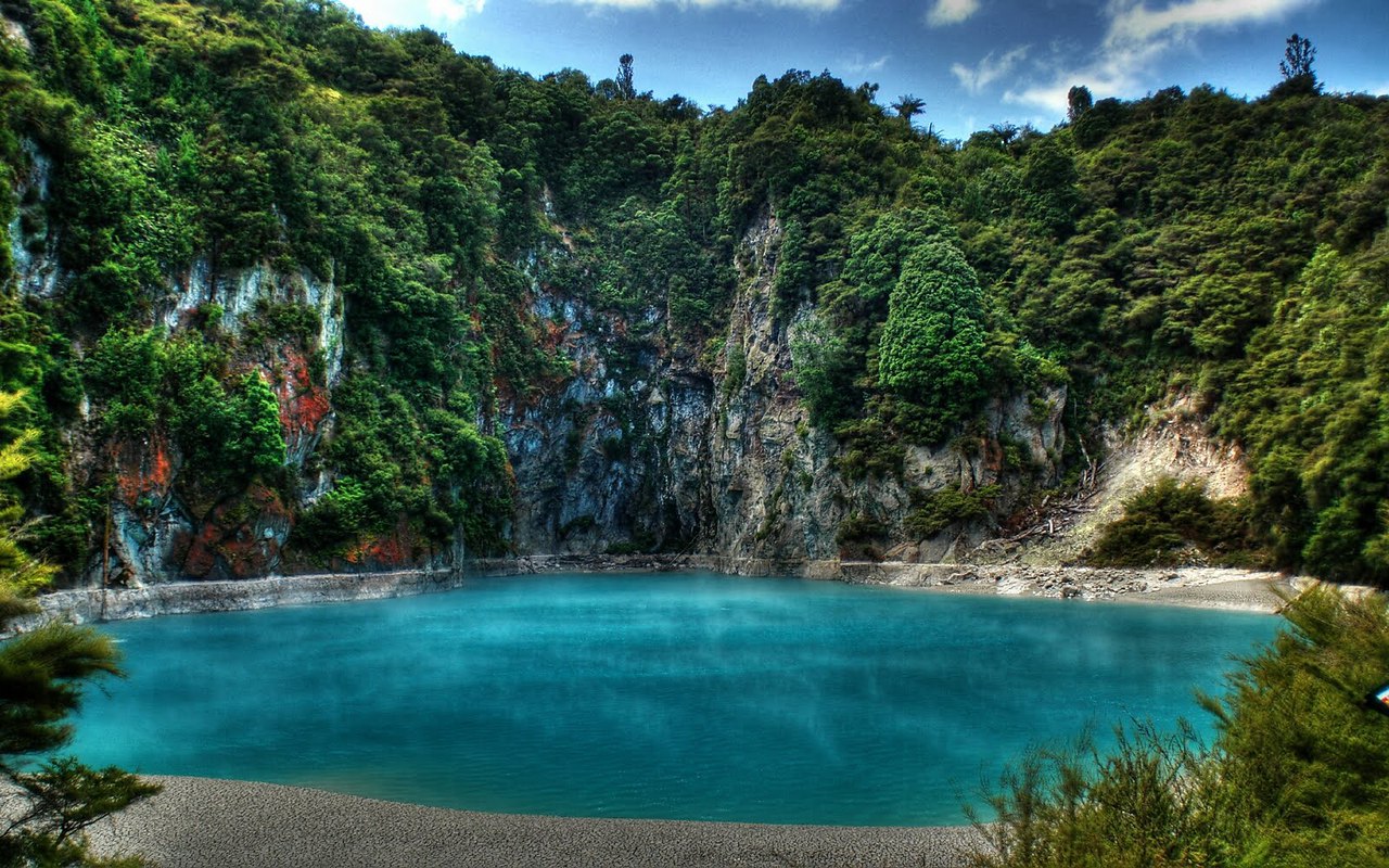 Голубое озеро новая Зеландия