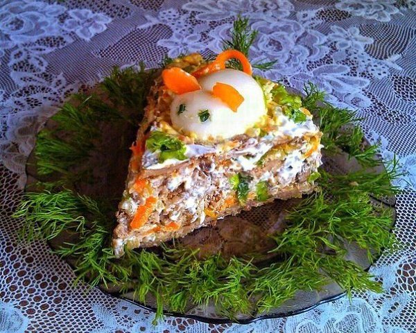 Торт из куриной печени с морковкой