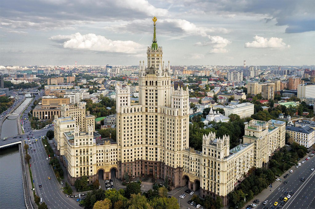 Фото сталинских высоток в москве