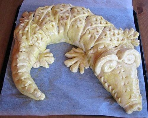 Как сделать пирог в виде крокодила