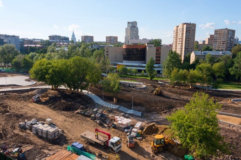 Место академическая. Академический парк в Москве. Дмитрия Ульянова парк. Парки на месте свалок. Парк на месте свалки в Москве.