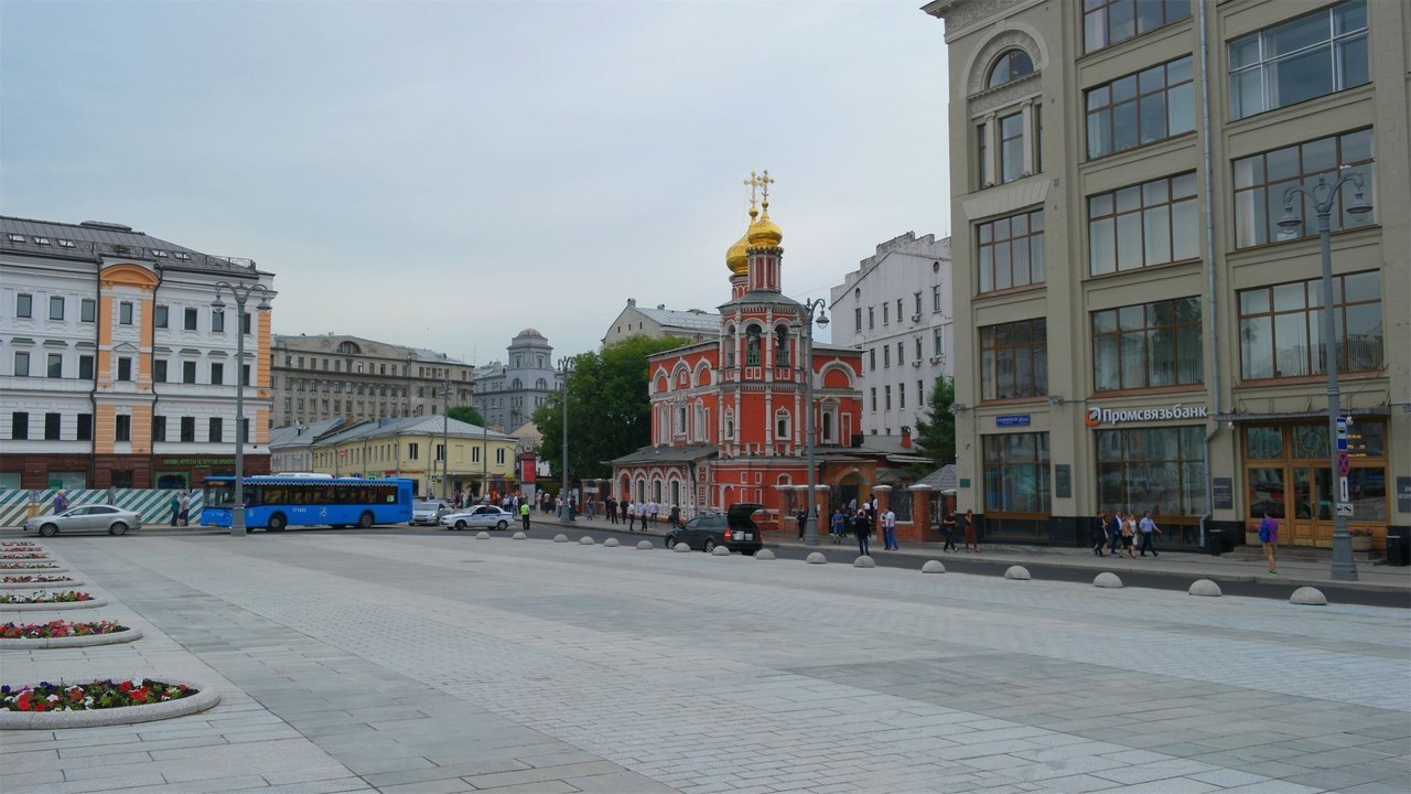 москва славянская площадь