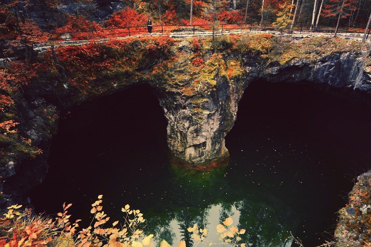 Рускеала горный парк фото осенью