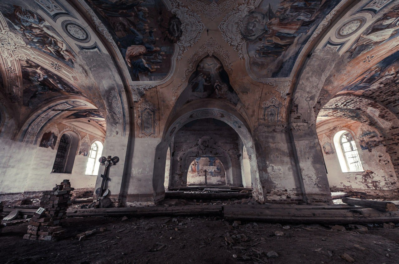 Разрушенные церкви Тверской области