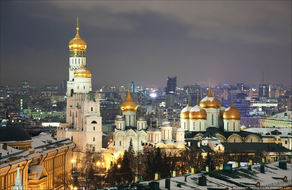 Великий вид. Ивановская колокольня Московского Кремля. Вершина Ивана Великого в Москве. Храм-колокольня (столп) Ивана Великого (1505-1508),. Столп Ивана Великого.