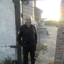 Виктор, 64 года, Вольнянск