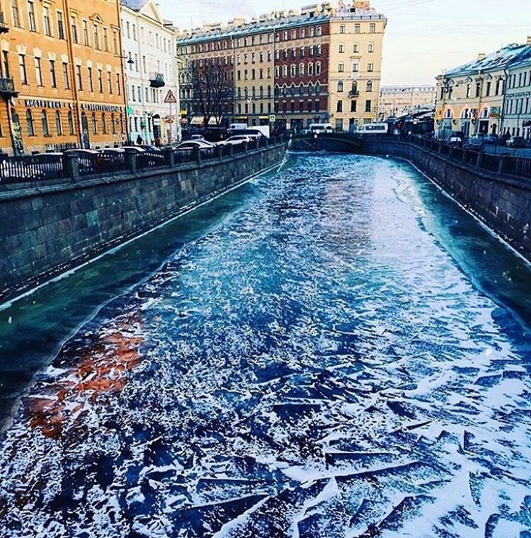 Конца места. Лед СПБ река. Лед в Питере. Река в Питере зимой. Питер река зима.