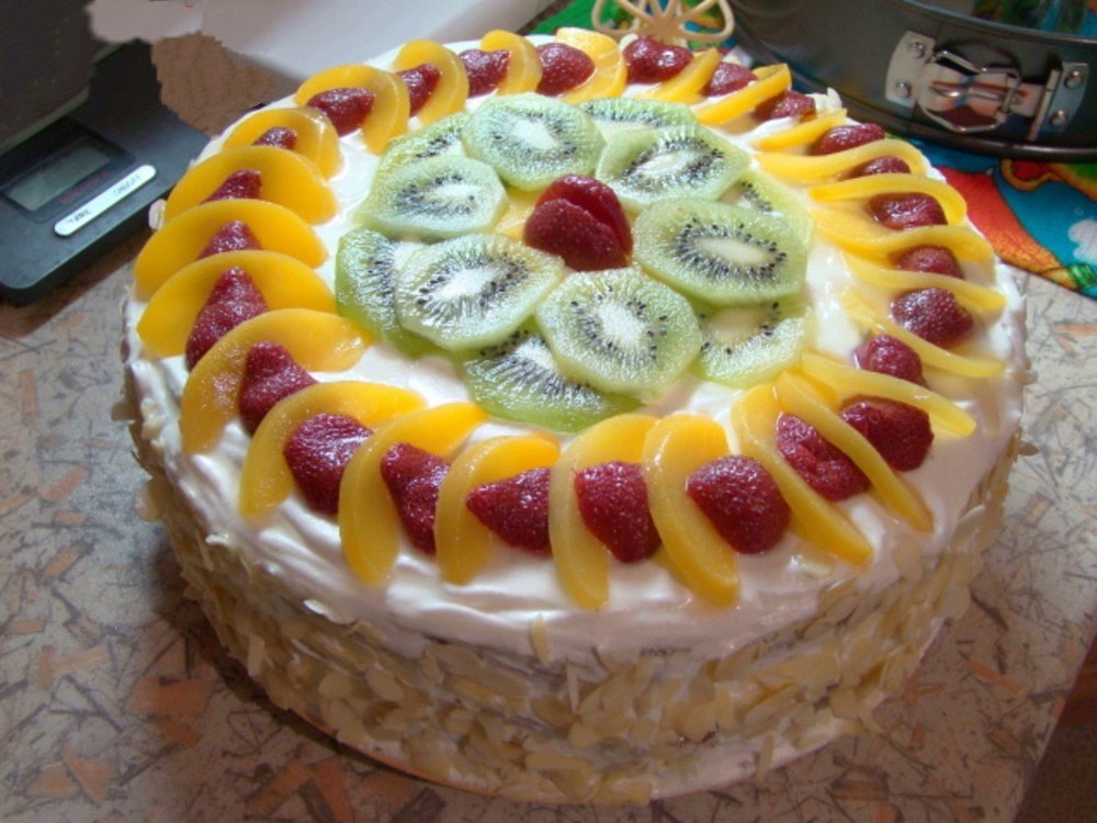Фотографии как украсить торт фруктами
