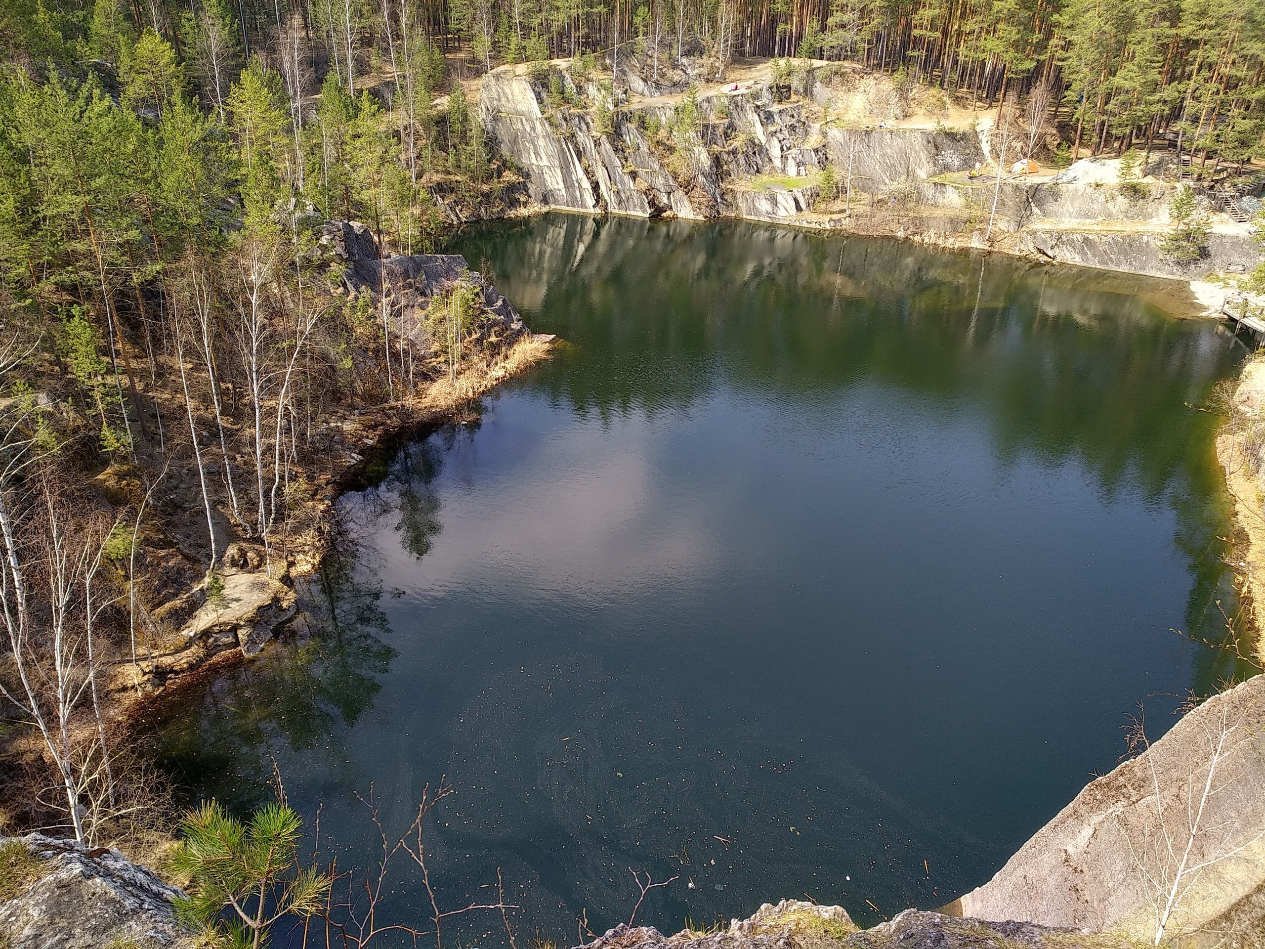 Камень 19. Тальков камень. Тальков камень Сысерть глубина. Тальков камень кэмнпинн. Родник Тальков камень.