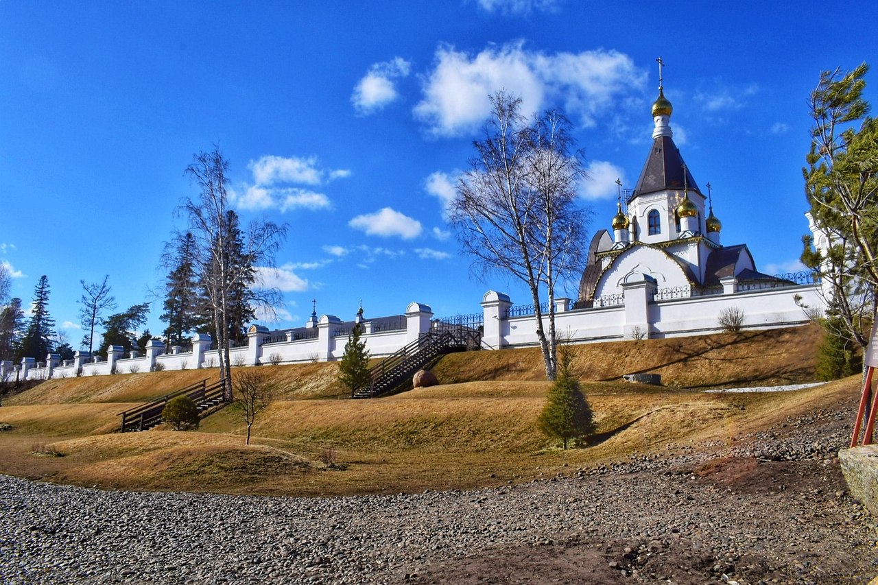 Красноярский мужской монастырь фото