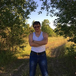 Олег, 46 лет, Верея