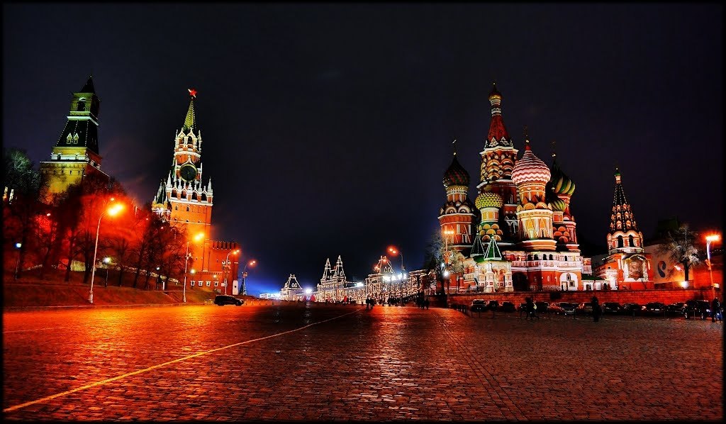 Красная площадь белая. Москва в будущем. Red Square.