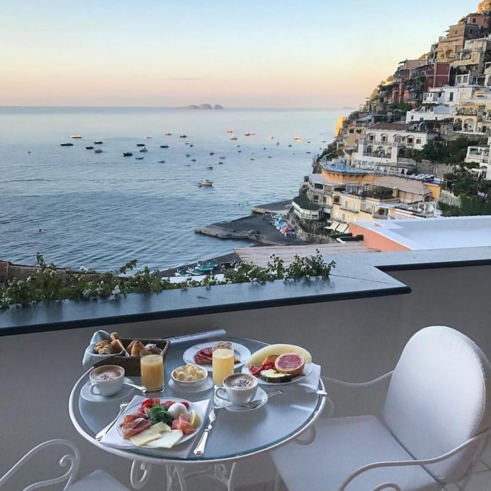 Море Италия завтрак Позитано