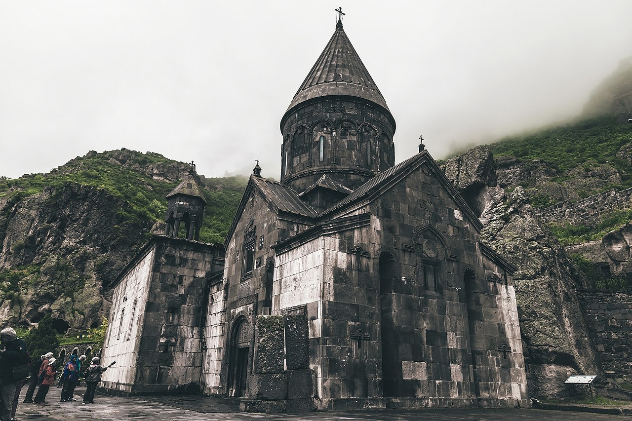 Достопримечательности Армении Гарни Гегард
